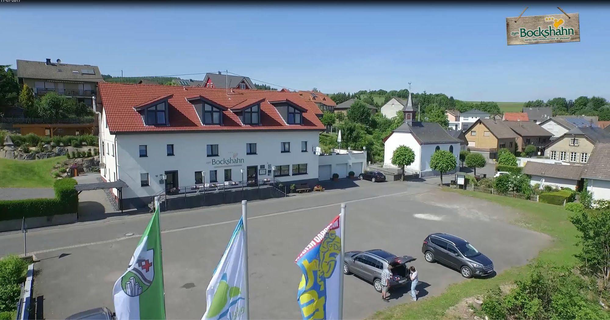 Hotel Und Landgasthof Zum Bockshahn Spessart  Exterior photo