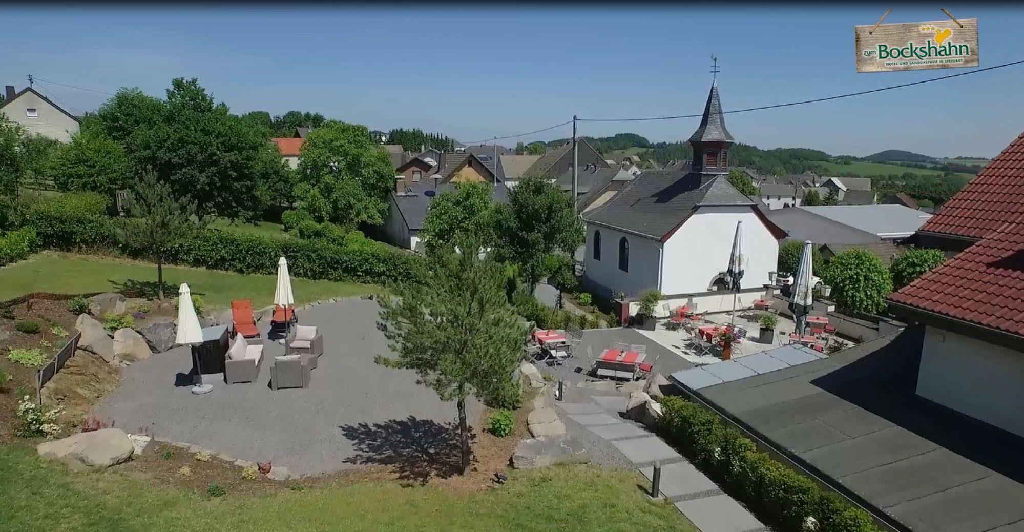 Hotel Und Landgasthof Zum Bockshahn Spessart  Exterior photo